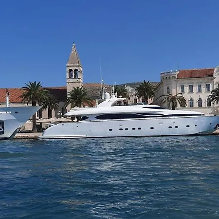 Ema * Trogir