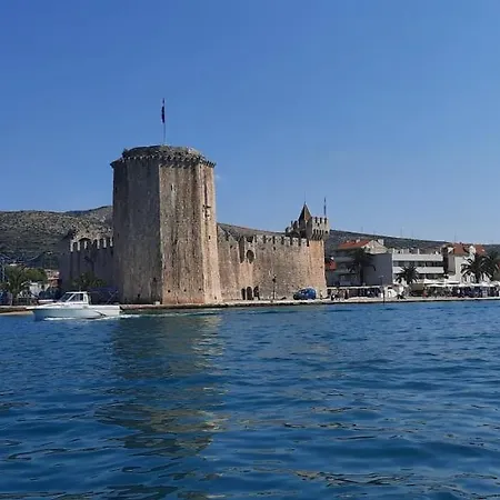 Ema Trogir